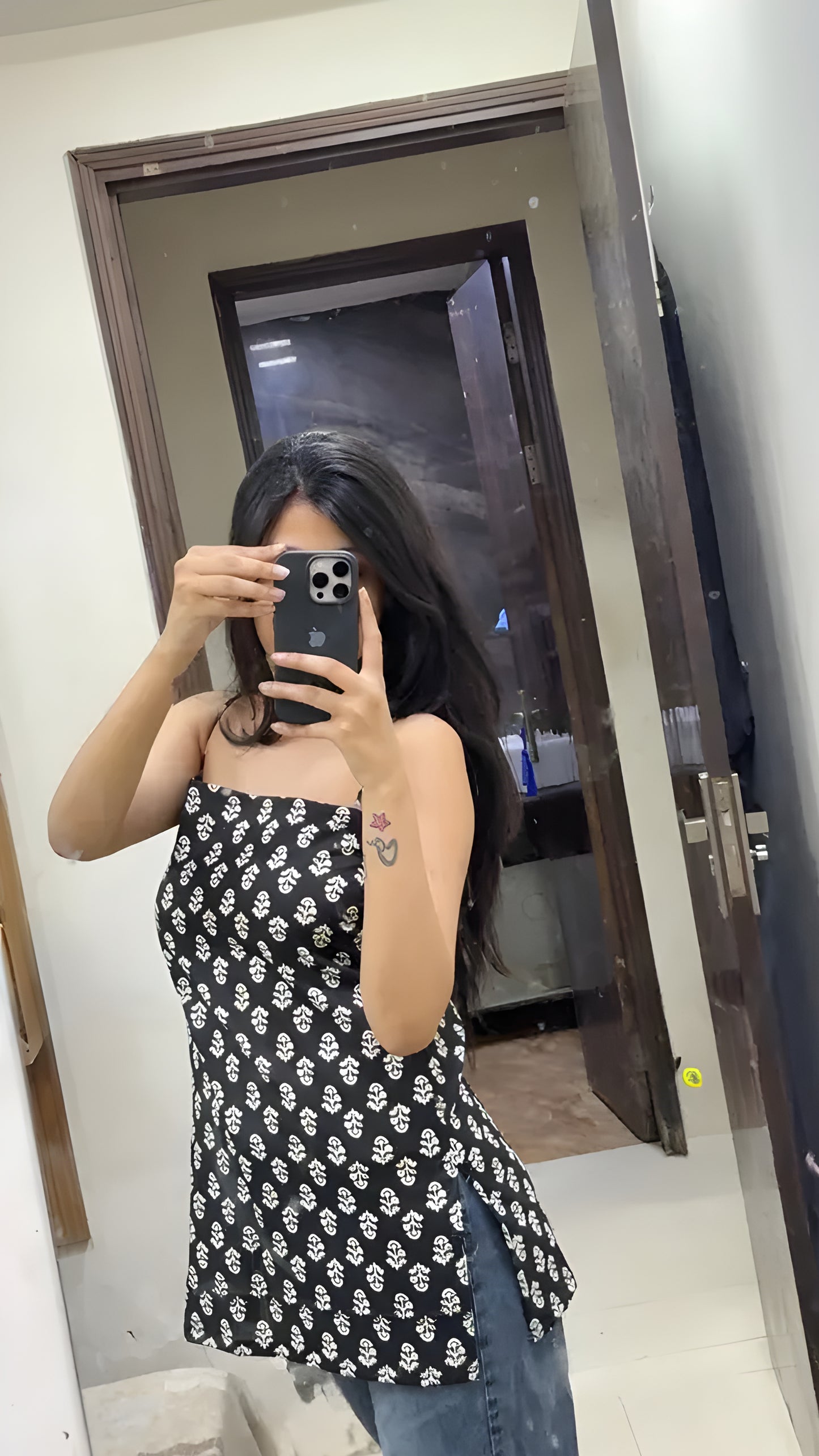 Trendy Black & White Strapless Kurti – Bold Ethnic Print Top