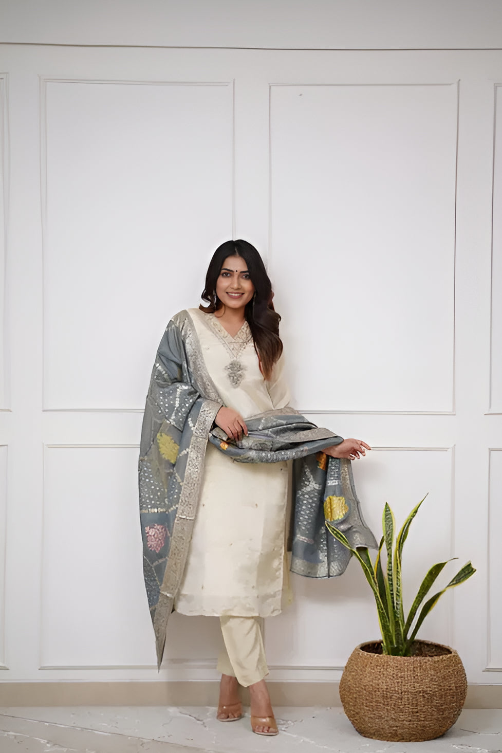 Women's Viscose Chanderi Silk Embroidered kurta pant with Dupatta Sets