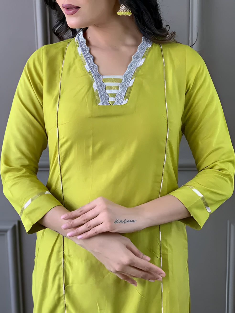 Women Embroidered Viscose Silk Blend kurta Pant Dupatta set