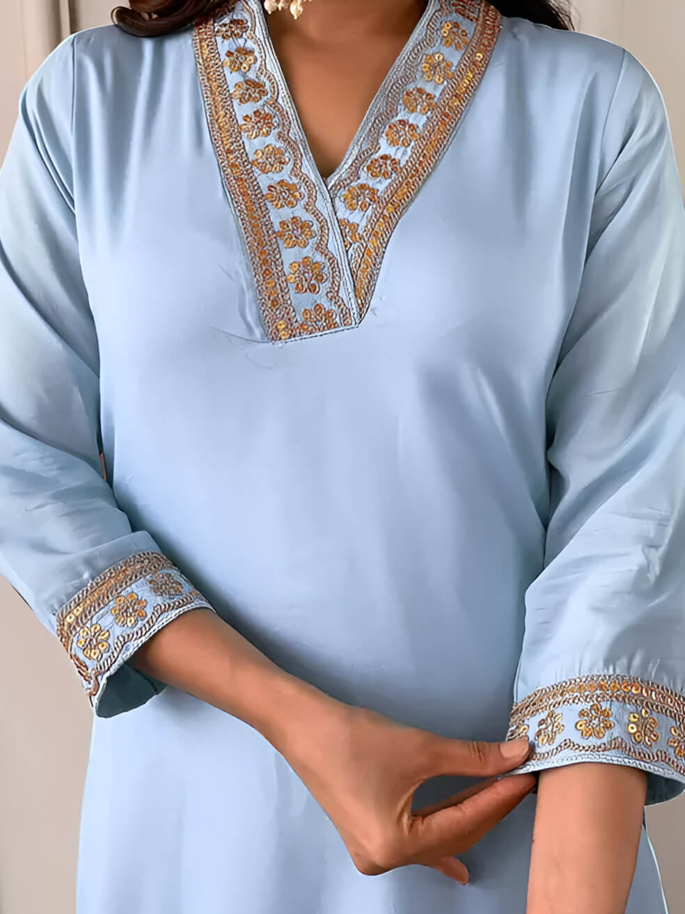 Women Embroidered Viscose Silk Blend kurta Pant Dupatta set